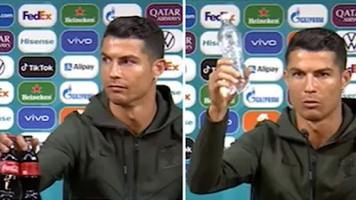 Ronaldo then picked out a bottle of water and said to the cameras: “Agua! (Water!)”.